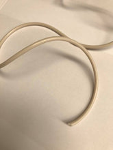 Cargar imagen en el visor de la galería, Our Reinforced non-stretch flexible solid PVC Piping Cord is perfect for upholstery, car trimmings, home craft, handbags, suitcases and soft furnishings.