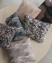 Cargar imagen en el visor de la galería, Riley Fabric