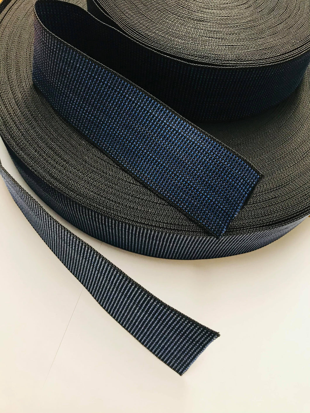 Elasticated seat webbing for sofa and chairs repairs.  Top quality Webbing Great for upholstery & crafts etc Versatile - can be used with webbing clips or secured by stapling or tacks Various sizes available from 1 Metre to 100m Trade Roll.    30% Stretch / 50mm Width.